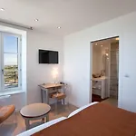 Le Landemer Hotel