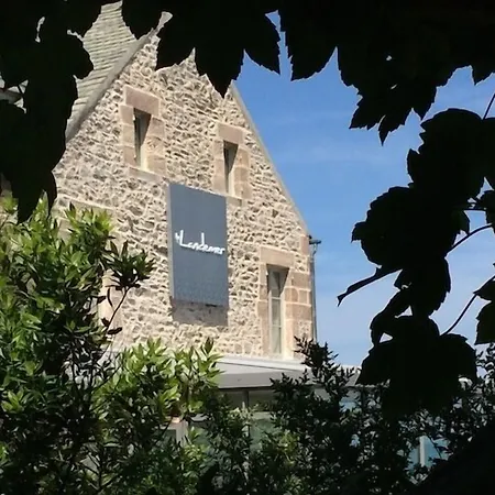 Le Landemer Hotel 3*