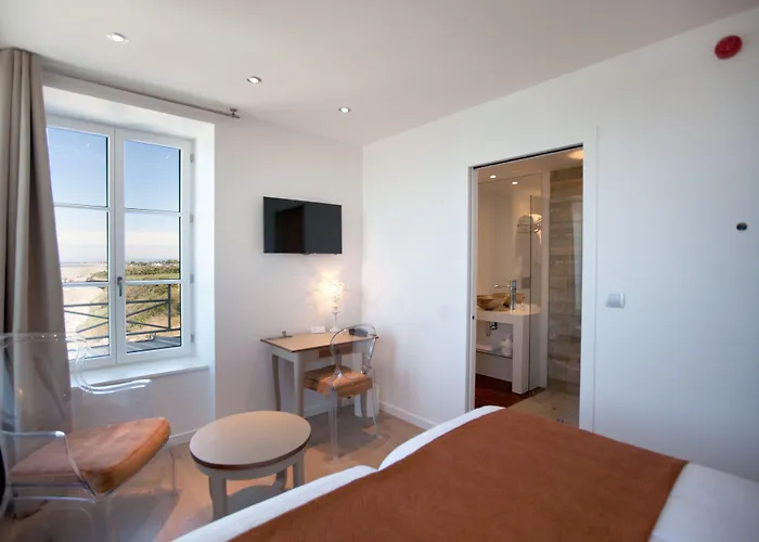 Le Landemer מלון