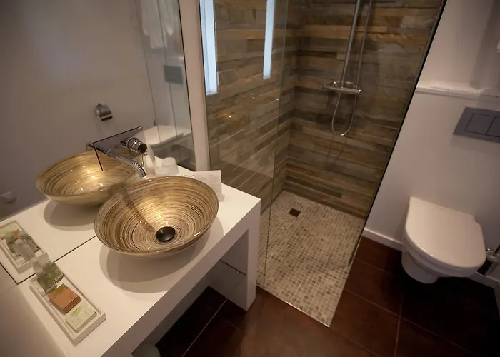 מלון Le Landemer Urville-Nacqueville