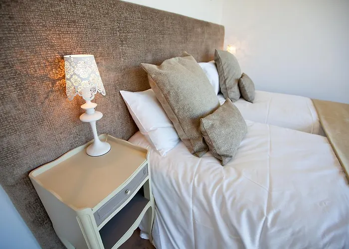 מלון Le Landemer Urville-Nacqueville